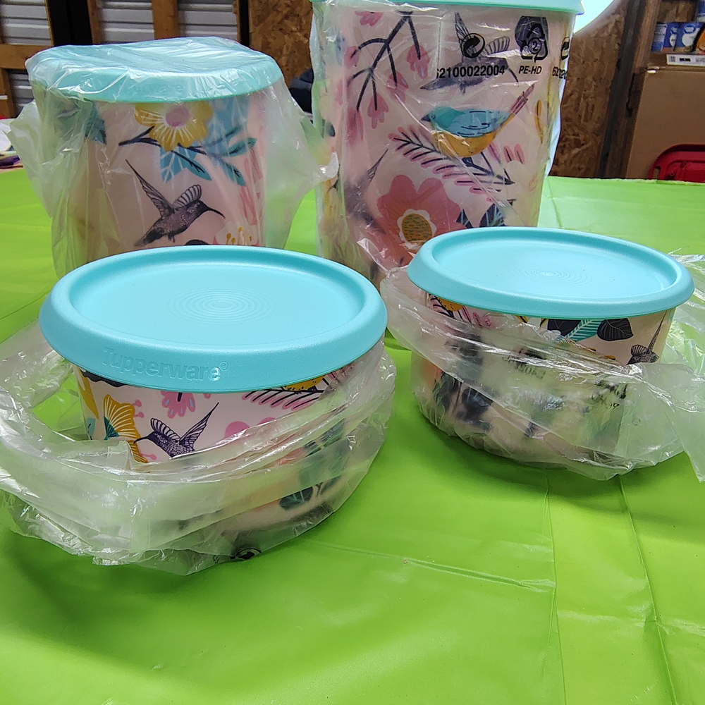 Tupperware One Touch Canister Set